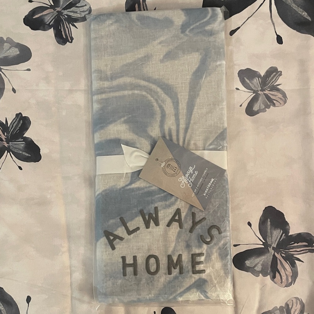 Set of 2 Pottery Barn Airstream “ALWAYS HOME” Kitchen Towels, NWT